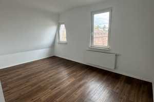 Stilvolle 3,5-Raum-Wohnung in zentral Stuttgart  – Stuttgart – Vorschaubild 5