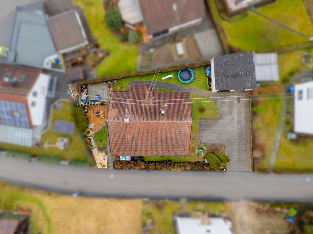 Immobilie in Achstetten - Zweifamilienhaus in Achstetten – Vollvermietete Kapitalanlage mit 2 Wohneinheiten - Bild 1