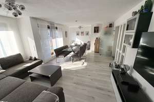 Großzügige 4,5-Zimmer Wohnung mit 4 Balkonen - vollständig renoviert