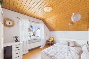 Wohnen ohne Kompromisse – besonderes Zweifamilienhaus in Florstadt mit privater Gartenoase – Die vollständige Adresse der Immobilie erhältst du vom Anbieter., 61197 Florstadt – Vorschaubild 21
