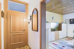 Charmantes Zweifamilienhaus mit Halle, Garage und Garten bereits in WEG! – Die vollständige Adresse der Immobilie erhältst du vom Anbieter., 42857 Kremenholl, Remscheid – Vorschaubild 8
