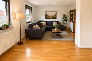 Viel Platz für Ihre Wohnträume – gepflegtes Zweifamilienhaus mit großem Sonnengrundstück – Am Papenberg 21, 31162 Bad Salzdetfurth – Vorschaubild 5