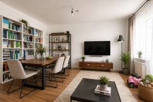Gepflegte 3-Zimmer-Wohnung mit Balkon, Garage und Aufzug im 2. Obergeschoss