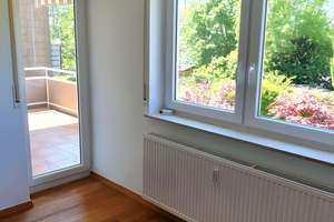 Großzügige 2-Zimmer-Wohnung mit herrlichem Aussichtsbalkon – Usedomstraße 8, 70435 Zuffenhausen-Elbelen, Stuttgart – Vorschaubild 10