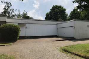 Ein freistehendes Bungalow mit 10 Zimmern in der exklusiven Lage von Essen-Bredeney
