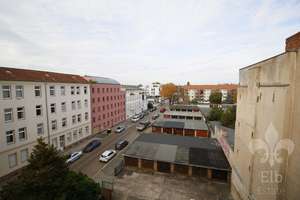 Tolle Aussicht vom Balkon - praktische 3 Raum Wohnung in Stadtfeld-Ost ist ab sofort bezugsfrei – 39108 Stadtfeld Ost, Magdeburg – Vorschaubild 7