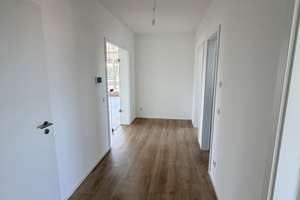 4,5-Zimmer-Wohnung in Rosenheim – Rechenauerstraße 103, 83022 Ost, Rosenheim – Vorschaubild 2