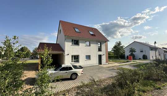 Bild von Schönes Einfamilienhaus: Neubau nach KFW (KFN förderbar!) von privat, Erstbezug!