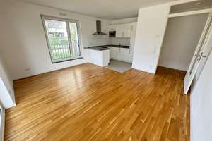 Sonnige Wohnung mit idealem Grundriss - 2 Zimmer mit Einbauküche und Balkon an der Spree – Tabbertstraße 6hx, 12459 Oberschöneweide, Berlin – Vorschaubild 1