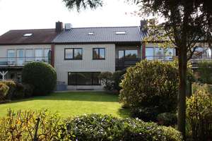 Stilvolles Familienhaus mit idyllischem Garten in ruhiger Wohnlage