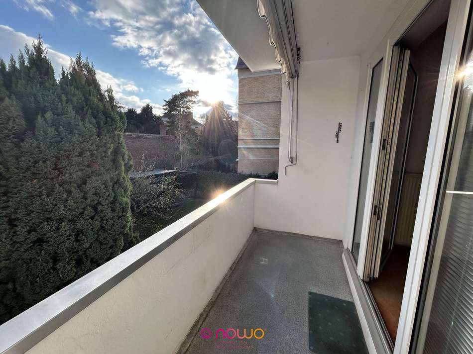 Sonniger Balkon