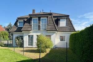 Einfamilienhaus mit Pool zu verkaufen