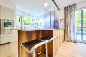 Zeitlose Architektur nachhaltig gedacht – Die vollständige Adresse der Immobilie erhältst du vom Anbieter., 82041 Oberhaching – Vorschaubild 6
