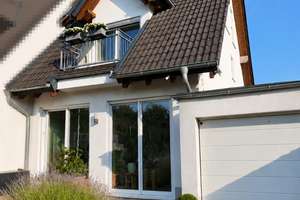 Energieeffiziente Doppelhaushälfte in Herdecke mit großem Garten und unverbaubarem Blick ins Grüne