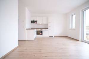 Wohnen im 6. Obergeschoss: 3 Zimmer, Balkon & Einbauküche