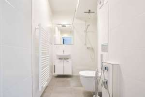 ProEigentum: Moderne 3-Zimmer-Garten-ETW in Bogenhausen, 67 m², mit Klima, Terrasse, TG-Stellplatz, – Englschalkinger Straße 148, 81927 Englschalking, München – Vorschaubild 13