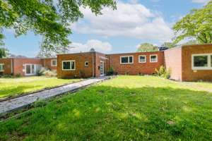 Nachhaltig Wohnen: Aufwendig sanierter Bungalow in familienfreundlicher Lage – Die vollständige Adresse der Immobilie erhältst du vom Anbieter., 22417 Langenhorn, Hamburg – Vorschaubild 2