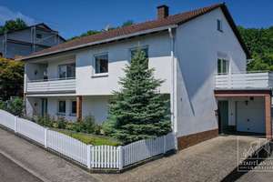Einziehen und wohlfühlen – Gepflegtes Einfamilienwohnhaus mit Sonnenterrasse und Blick ins Grüne – Die vollständige Adresse der Immobilie erhältst du vom Anbieter., 66989 Petersberg – Vorschaubild 2