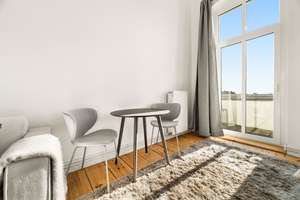 Tolles Zimmer in einer 5-Zimmer-Wohnung im Friedrichshain – voll möbliert – Straßmannstraße 21, 10249 Friedrichshain, Berlin – Vorschaubild 5