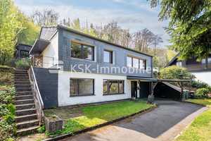 Einfamilienhaus mit Einliegerwohnung und Aussicht! – Oberbergischer Kreis – Vorschaubild 1