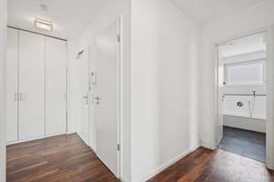 Stilvoll gestaltete, lichtdurchflutete Drei-Zimmer-Wohnung mit idyllischem Blick ins Grüne – Die vollständige Adresse der Immobilie erhältst du vom Anbieter., 60388 Bergen-Enkheim, Frankfurt am Main – Vorschaubild 12