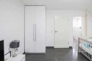 Vielfältig nutzbar: Zentrumnahes Haus mit Einliegerwohnung – Ludwigsburg (Kreis) – Vorschaubild 13