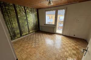 3-ZKB-Wohnung mit Entwicklungspotenzial und Raum für Ihre Ideen