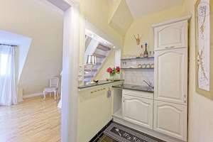 Möblierte Maisonette Wohnung in Jugendstilvilla mit Blick ins Grüne in Stuttgart Feuerbach – Die vollständige Adresse der Immobilie erhältst du vom Anbieter., 70469 Bahnhof Feuerbach, Stuttgart – Vorschaubild 15