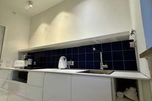 Exklusives 2-Zimmer Penthouse im 3. OG mit Balkon in Laim – Becherstraße 1a, 80686 St. Ulrich, München – Vorschaubild 2