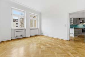 Stilvolles Gründerzeithaus mit 341m² Wohnfläche verteilt auf drei Wohneinheiten im Bonner Zentrum – Die vollständige Adresse der Immobilie erhältst du vom Anbieter., 53111 Bonn-Zentrum, Bonn – Vorschaubild 62