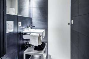 Möbliert: Charmantes, modernes Maisonette Penthouse  – Die vollständige Adresse der Immobilie erhältst du vom Anbieter., 80809 Am Riesenfeld, München – Vorschaubild 16