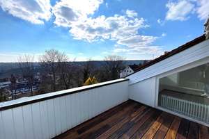 Lichtdurchflutete DG-Maisonette mit einzigartigem Fernblick am Frauenkopf