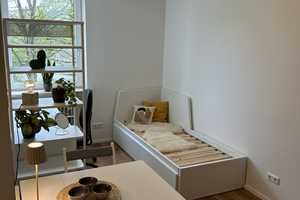 Ideal für Berufseinsteiger oder Studenten! Möbliertes Apartment – Rennesstraße 41, 91054 Erlangen – Vorschaubild 2