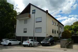 Großzügige 3-4-Zimmer-DG-Wohnung direkt am Waldrand von Feuerbach * Klimaanlage * Einzelgarage
