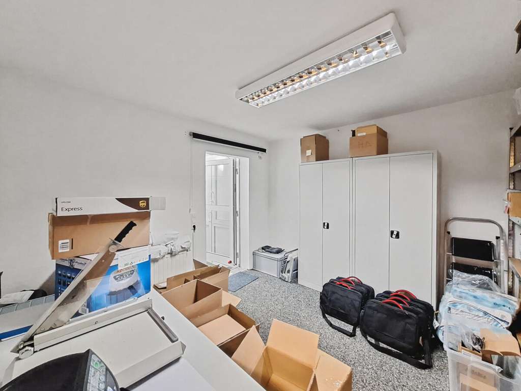 Immobilie in Hartenstein - Teilvermietetes Wohn- und Geschäftshaus im Kern von Velden - Bild 4