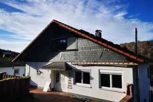 Reizendes freistehendes Einfamilienhaus mit Einliegerwohnung. Provisionsfrei – Wolfer Straße 40, 63654 Wetteraukreis – Vorschaubild 1