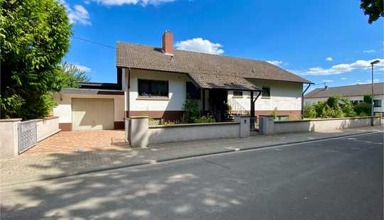 Bild von Gemütliches Einfamilienhaus freistehend mit Garten in ruhiger Wohnlage