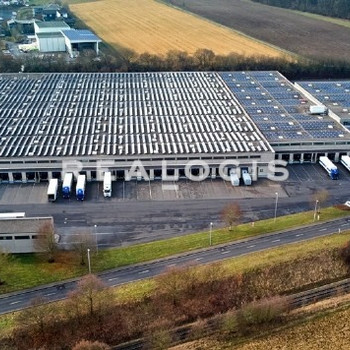 Ca. 15.000 qm Lager- / Logistikflächen | mehrere Rampen | Ca. 7,00 m UKB