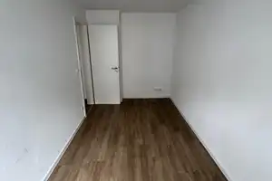 Exklusive, vollständig renovierte 3-Zimmer-Wohnung mit Balkon in Augsburg – Bauernfeindstraße 28, 86159 Augsburg – Vorschaubild 9