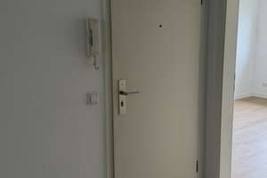  Lichtdurchflutete, sehr zentral gelegene 3-Zi.-DG-Wohnung in Düsseldorf-Zooviertel von privat – Die vollständige Adresse der Immobilie erhältst du vom Anbieter., 40239 Düsseltal, Düsseldorf – Vorschaubild 17