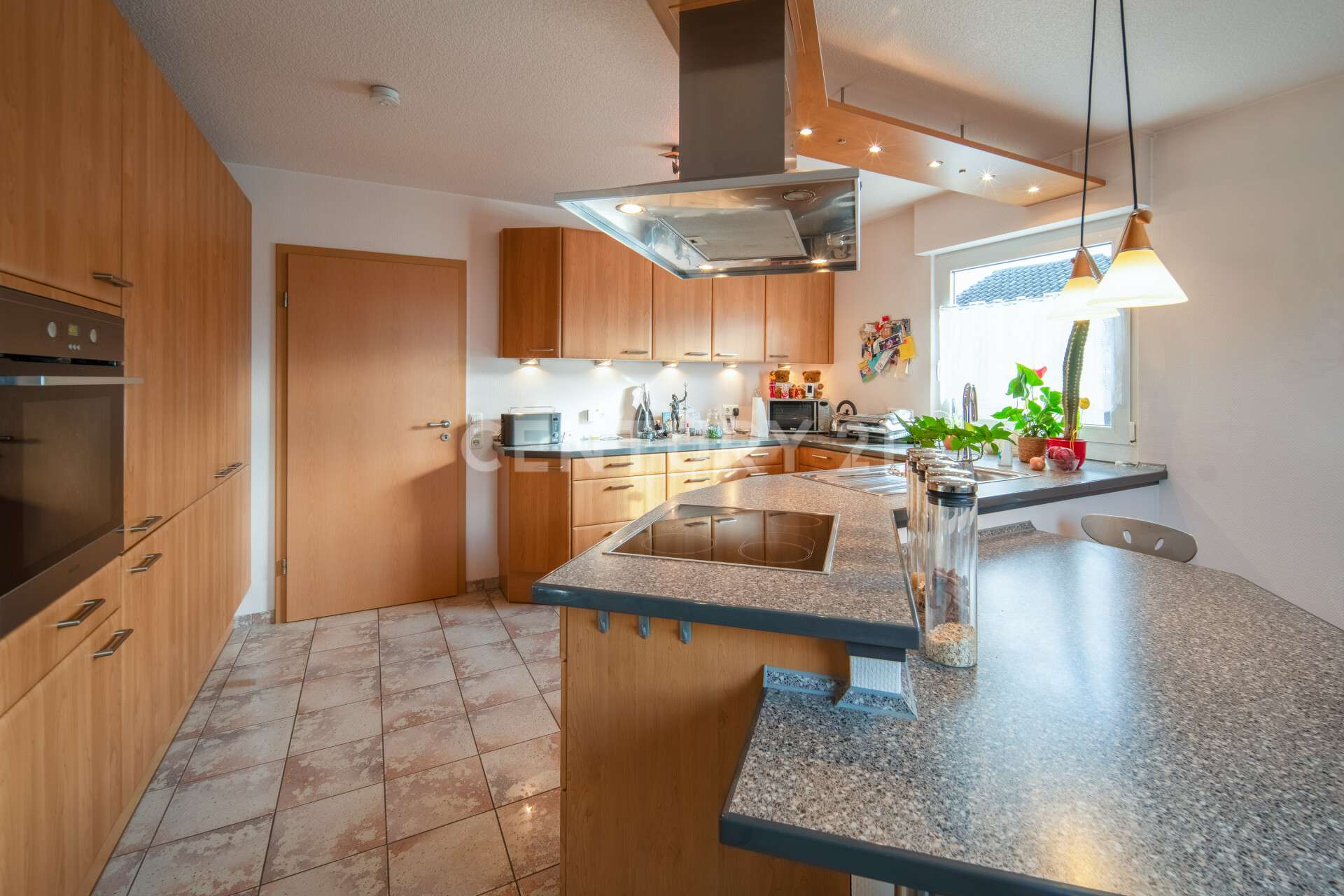 Immobilie in Essenheim - Familienparadies – Zweifamilienhaus mit Traumgarten & Extra-Grundstücksoption - Bild 5