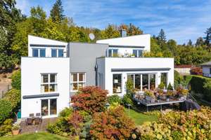 EINZIGARTIGES ANWESEN IN GEORGENBORNER LOGENLAGE MIT PANORAMAMBLICK UND POOL – 65388 Schlangenbad – Vorschaubild 7