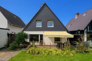 Aus Alt mach Neu! Freistehendes Einfamilienhaus mit großem Garten in Mettmann  – Die vollständige Adresse der Immobilie erhältst du vom Anbieter., 40822 Mettmann – Vorschaubild 2