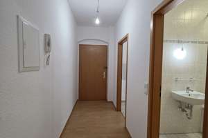 Frisch gestrichene Wohnung mit zwei Zimmern im Stadtfeld Ost Ost – Harsdorfer Straße 10, 39108 Stadtfeld Ost, Magdeburg – Vorschaubild 2