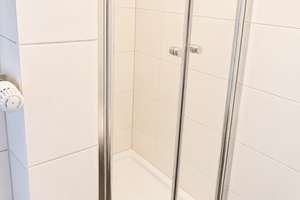 **SENKELBACH** Teilsanierte und lichtdurchflutete 1 ZKB- Wohnung Nähe Innenstadt – Wertachstraße 13, 86153 Rechts der Wertach, Augsburg – Vorschaubild 5