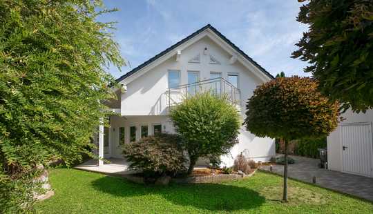 Bild von Großzügiges Familiendomizil mit Wintergarten auf hohem energetischem Level