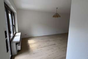     Ihr neues Zuhause in Brackwede – Stilvoll renoviertes Einfamilienhaus mit Garten – Am Alten Friedhof 23, 33647 Brackwede, Bielefeld – Vorschaubild 11