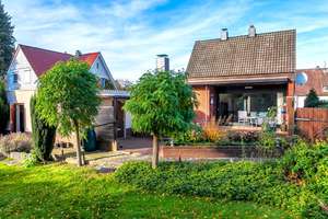 Solides Einfamilienhaus mit
Entwicklungspotenzial – Die vollständige Adresse der Immobilie erhältst du vom Anbieter., 26133 Kreyenbrück, Oldenburg (Oldenburg) – Vorschaubild 9