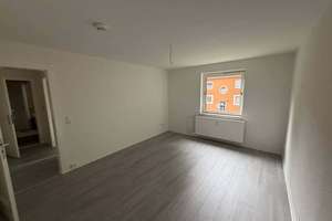 Frisch renoviert & bereit zum Einziehen – schöne 3-Zimmer-Wohnung in Thiede – 38239 Thiede, Salzgitter – Vorschaubild 2