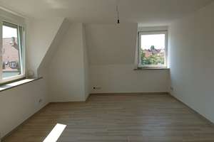 Wohnen mit Charakter: 3-Zimmer-Altbau in Schwabing – Die vollständige Adresse der Immobilie erhältst du vom Anbieter., 80803 Schwabing-Ost, München – Vorschaubild 2